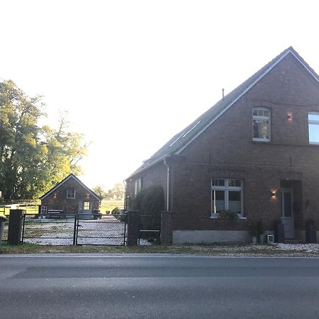 ريز Ks Kotten Bed And Breakfast المظهر الخارجي الصورة